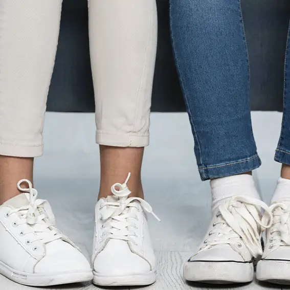 baskets blanches